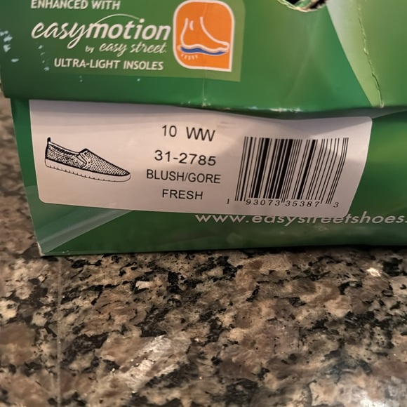 Easy street fresh blush gore slip on sneakers NIB 10WW - Picture 9 of 13